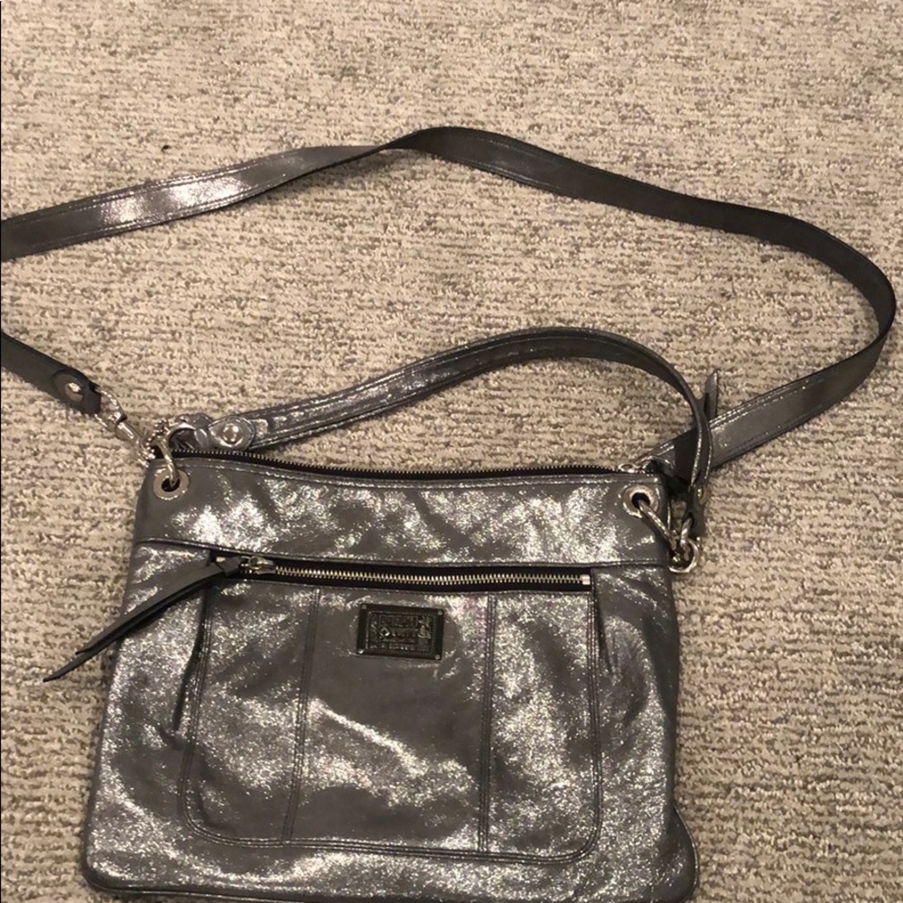 Metallic silver coach poppy crossbody